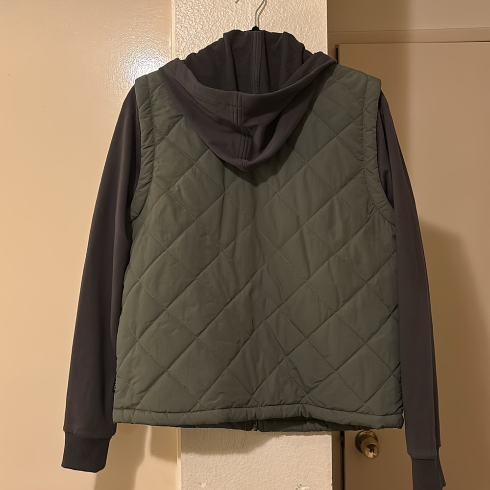 RVCA Jacket - Picture 3 of 3